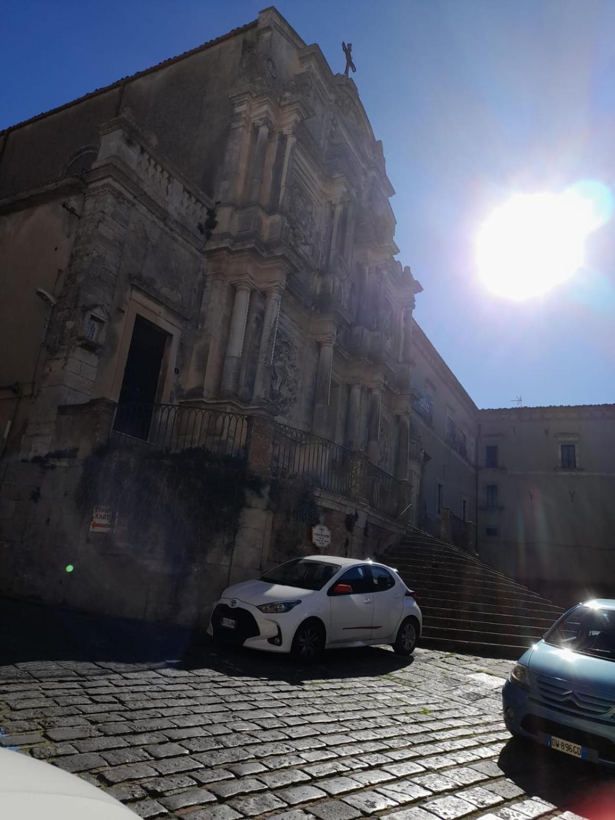 Casa Vacanze In Centro! Caltagirone Exterior foto